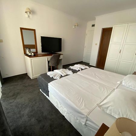 Villa Aqua Family Hotel Burgas Exterior foto